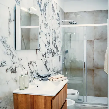 Am-spezia Hospital Area, 2 Stops From The Center 토리노