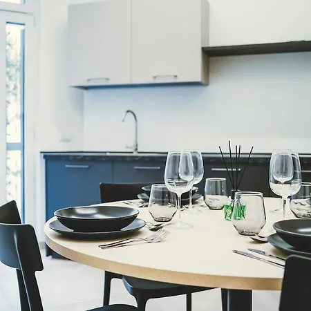 아파트 Am-spezia Hospital Area, 2 Stops From The Center *