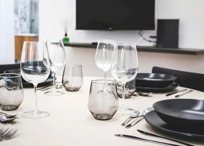 아파트 Am-spezia Hospital Area, 2 Stops From The Center